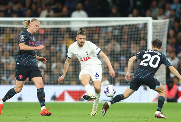 Tottenham vs Manchester City (02:00 – 15/05)